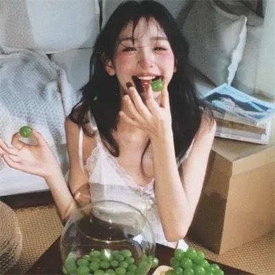 亚曼达厌世系